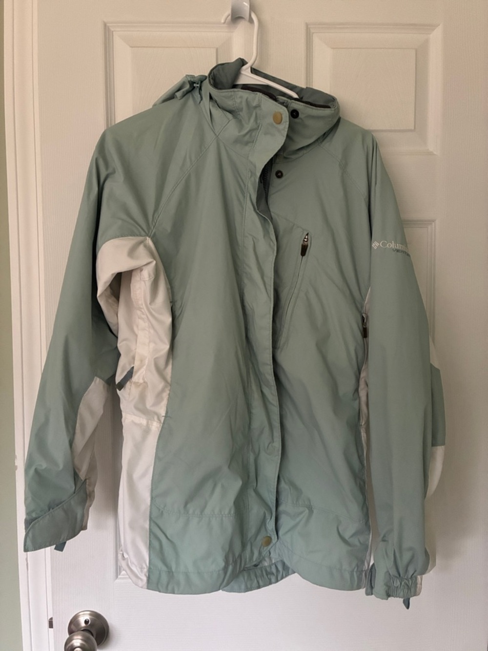 Columbia Mint Green and White Hooded Waterproof Jacket women’s medium